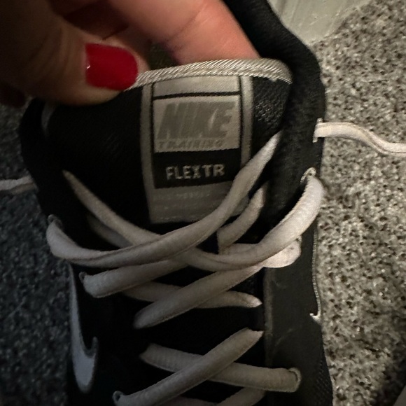 NIKE Womens 9 Black Mesh Polka Dot Flex TR - Picture 8 of 13